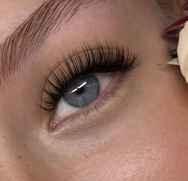 Wimpernverlängerung